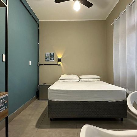 Suite 02 • Praia Das Pitangueiras Гуаружа Екстер'єр фото